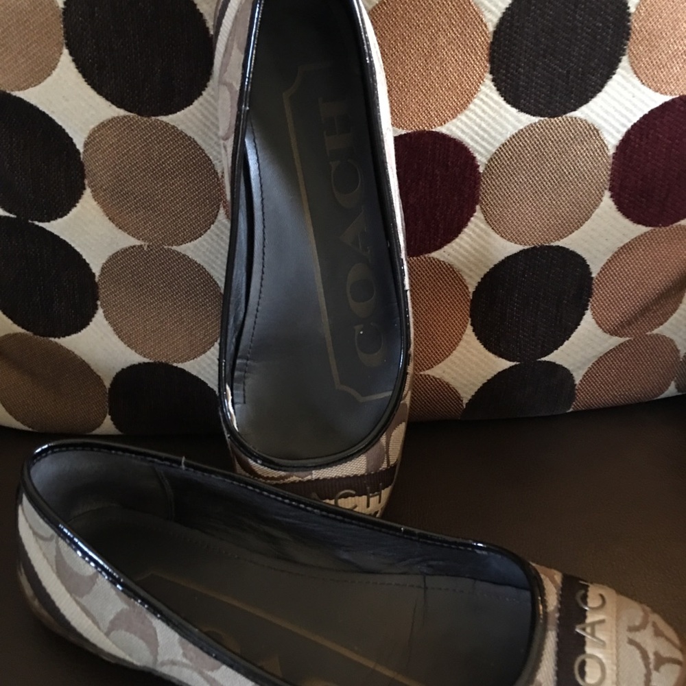 Coach shoes flats size 10